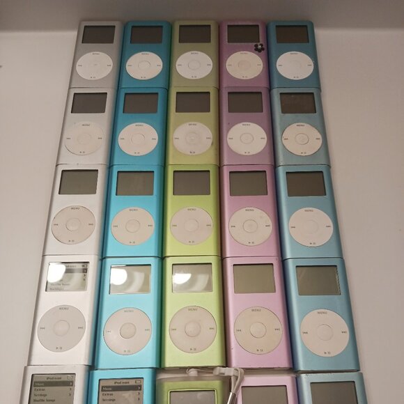 1X Apple Ipod Mini 1st or 2nd Generation With Accessories MP3 Music Player - Picture 1 of 16